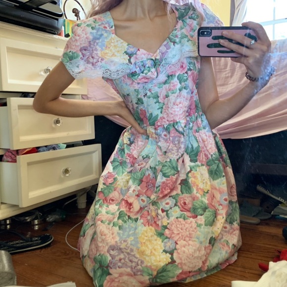Beautiful, Preloved Vintage Floral Pageant Dress - Picture 1 of 4